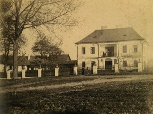 Lipnica Murowana, dwór dawniej